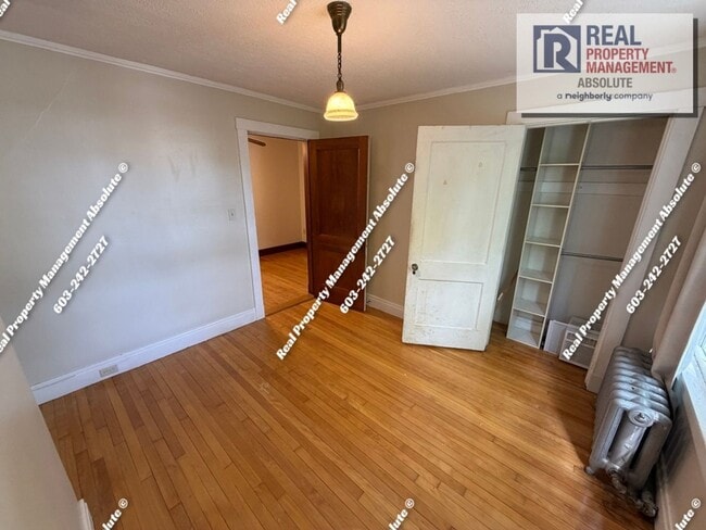 Building Photo - Bright & Updated 3-Bed in Manchester’s East Side