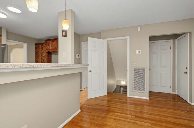 Building Photo - Spacious 4-Bed Oasis with Basement in Cary