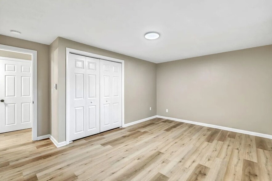 Building Photo - 375 Bridgton Rd