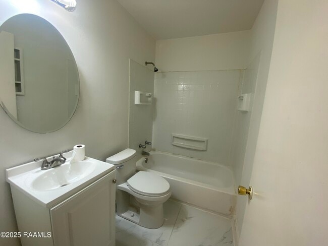 Building Photo - 1656 Bellridge Dr