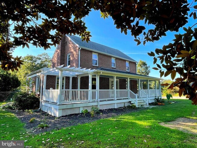 Building Photo - 4085 Hallowing Point Rd