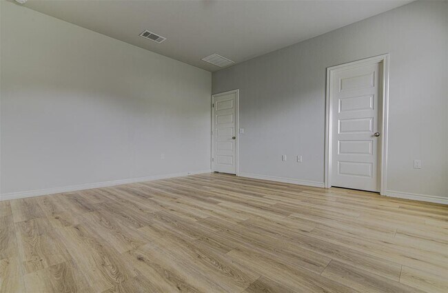 Building Photo - 1311 Hazleton Cove