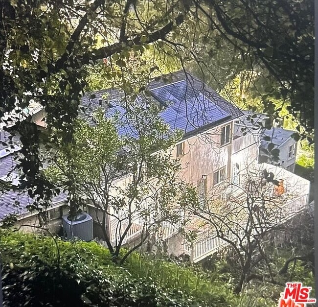 Building Photo - 1552 Crater Ln