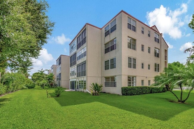Building Photo - 25 Abbey Ln