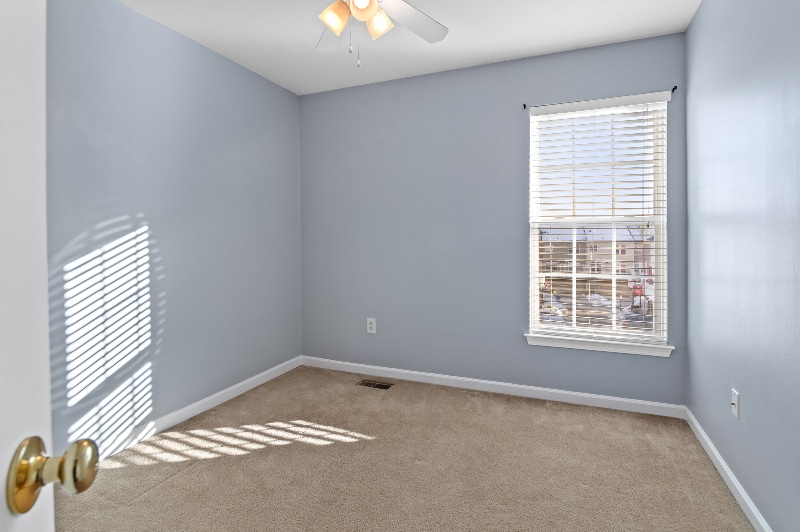 Building Photo - 5061 Cameo Terrace