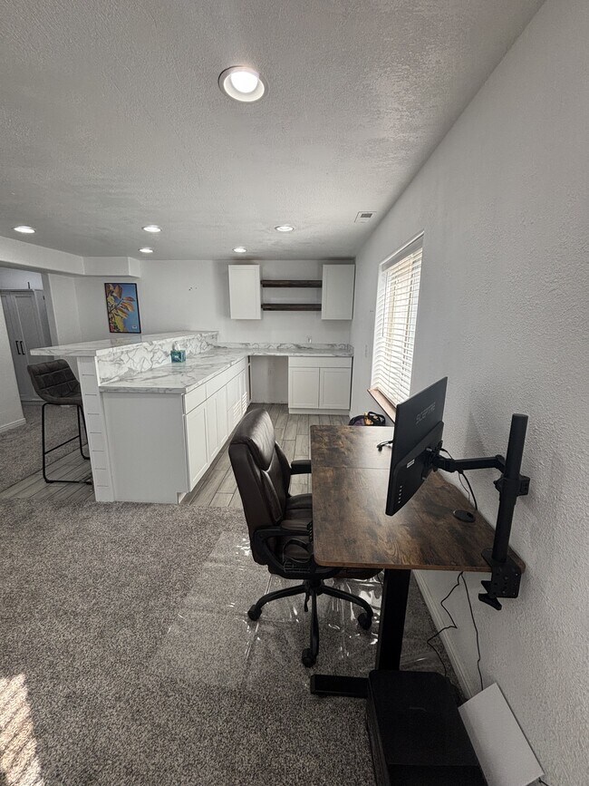 Building Photo - 4744 Silver Mountain Rd