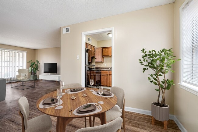 Building Photo - Sherwood Flats