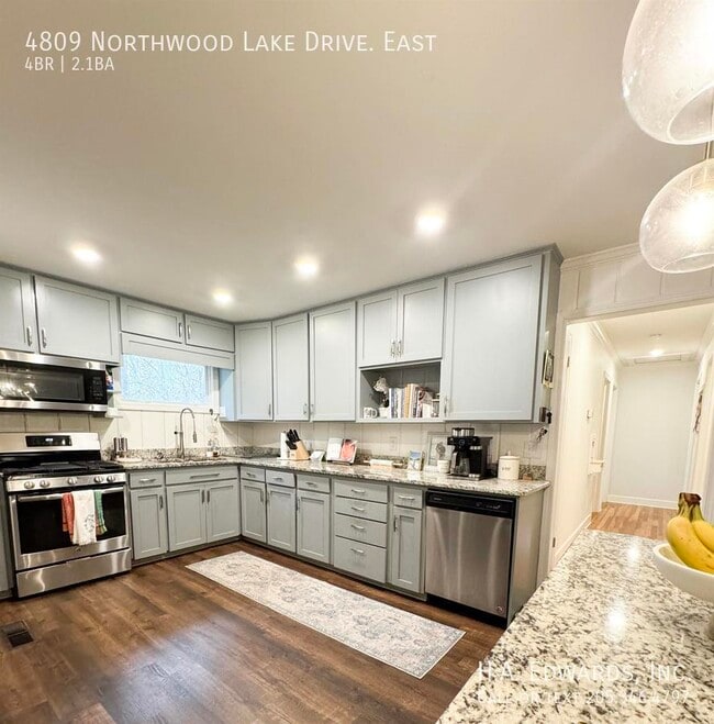 Building Photo - 4809 Northwood Lake Dr E