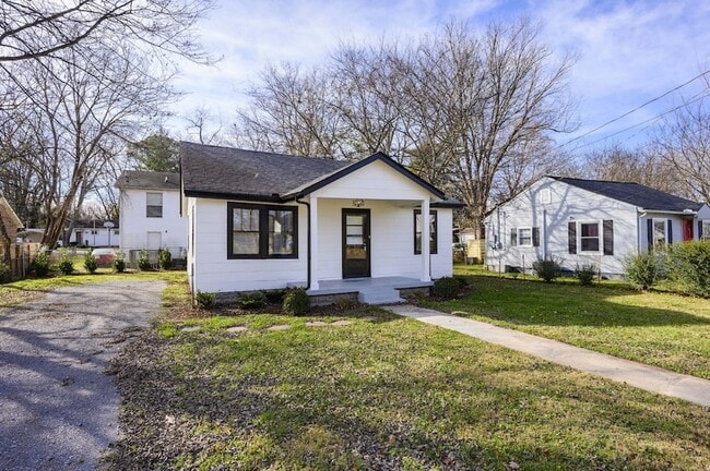 Building Photo - 709 East St