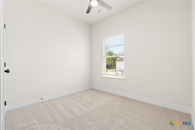 Building Photo - 209 S 18th St