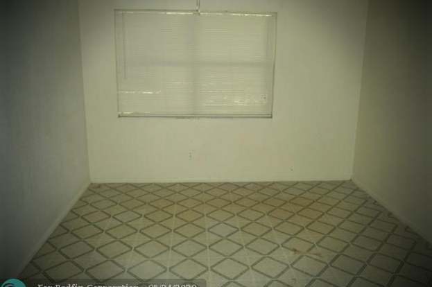 Building Photo - 1406 Arpeika St
