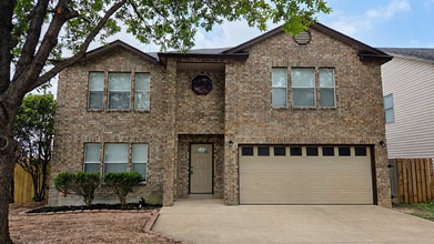 Building Photo - 5 Bedroom Beauty!  Far NorthWest SA off Potranco and Loop 1604