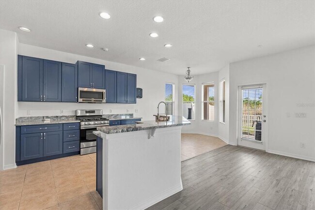 Building Photo - 12808 Hampton Hill Dr