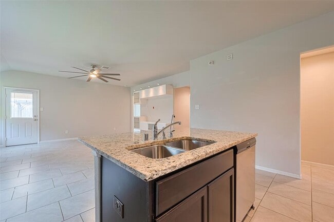 Building Photo - 3010 Veeder Pass Ln