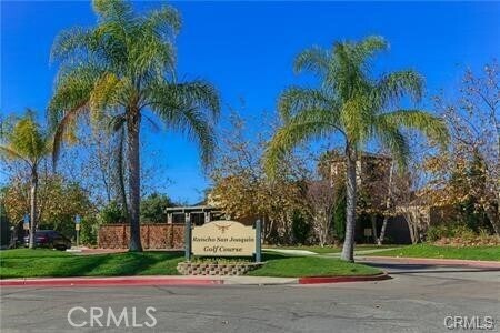 Building Photo - 1 Navarre