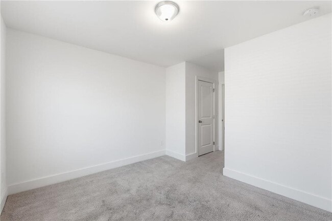 Building Photo - 6413 Shalks Xing Dr