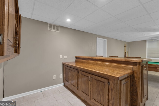 Building Photo - 135 Handshaker Ct