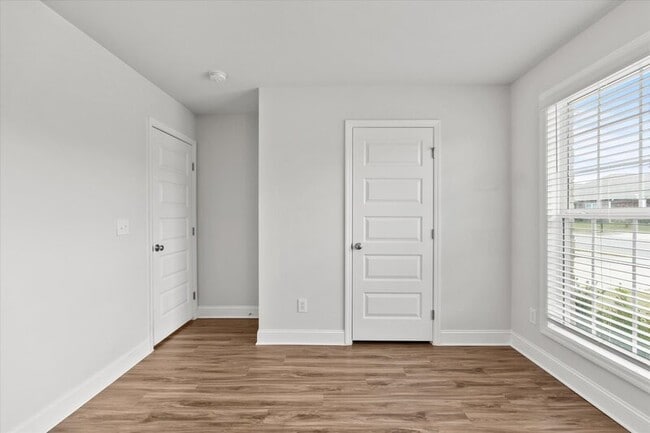 Building Photo - 6027 Thorntons Way Cir NW