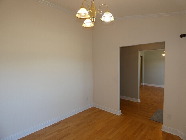 Building Photo - Charming 4-Bedroom Home With Sunroom