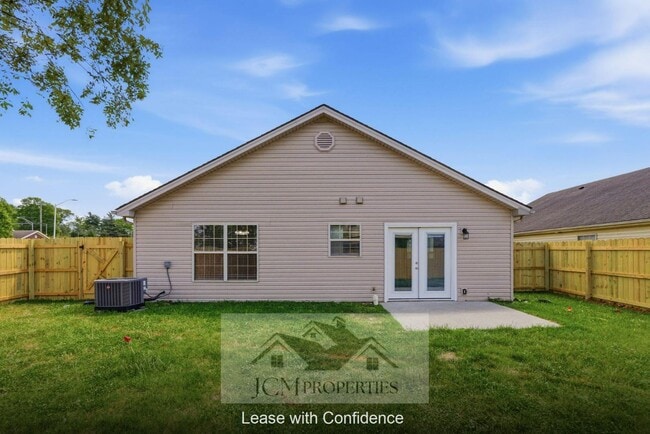 Building Photo - 2001 Polk Ln