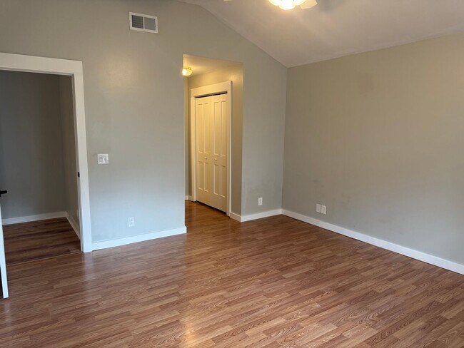 Building Photo - Great 3BR Home in Spring Hill