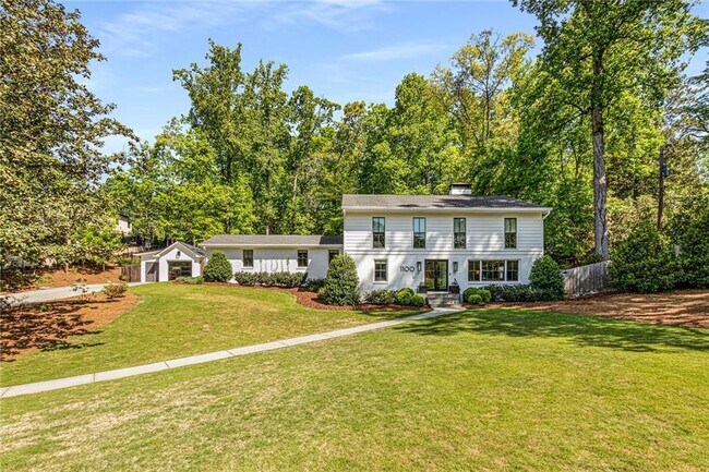 Building Photo - 1100 Kingston Dr NE