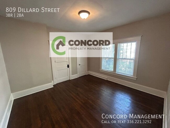 Building Photo - 809 Dillard St