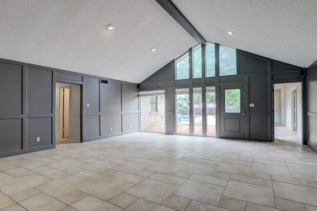 Building Photo - 1132 Fries Rd