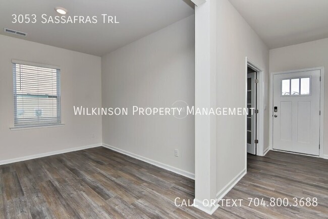 Building Photo - 3053 Sassafras Trl