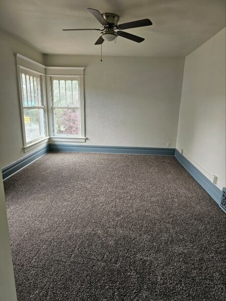 Primary Photo - 1203 York St