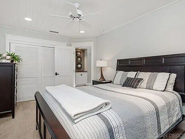 Building Photo - Ideal Location w/ Ocean Views - Perfect Spot for Del Mar Racing Season