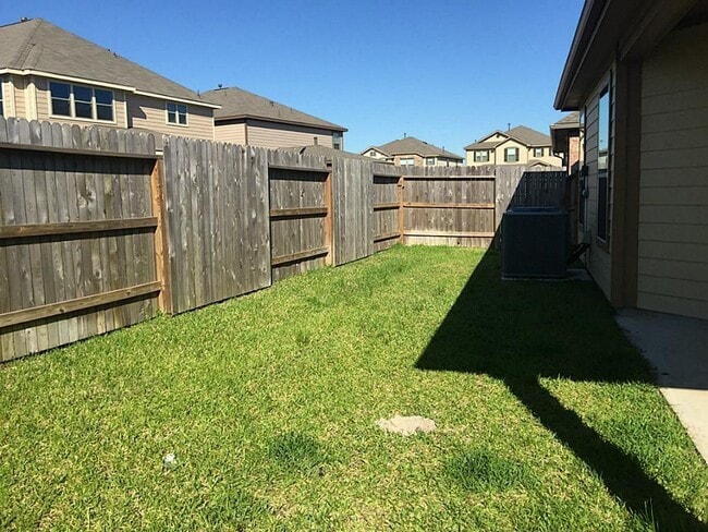 Building Photo - 21015 Blackstone Villa Ln