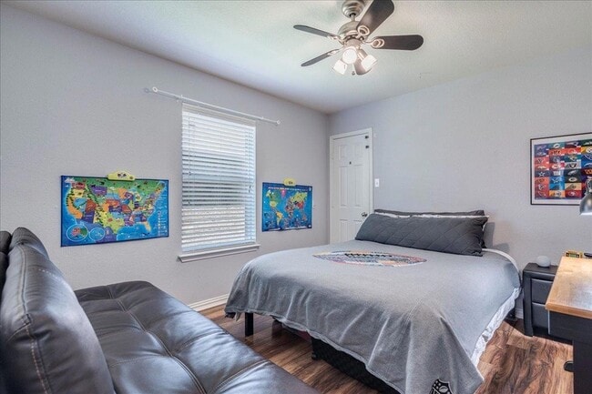 Building Photo - 2532 Ericanna Ln