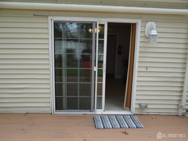 Building Photo - 514 Leawood Ave