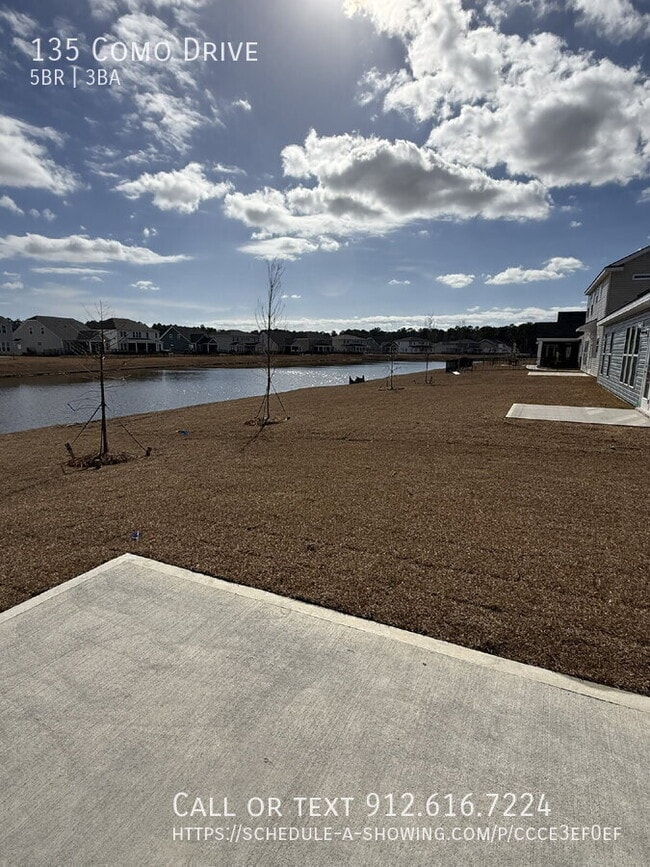 Building Photo - 135 Como Dr