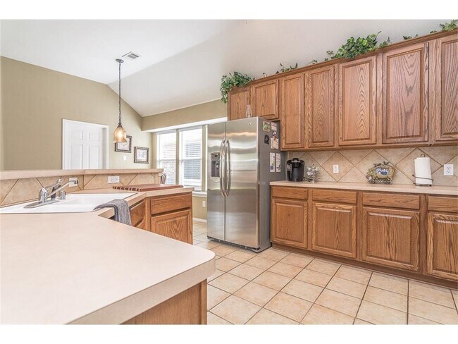 Building Photo - 5708 Bedford Ln