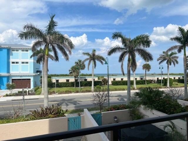 Building Photo - 355 S Ocean Dr