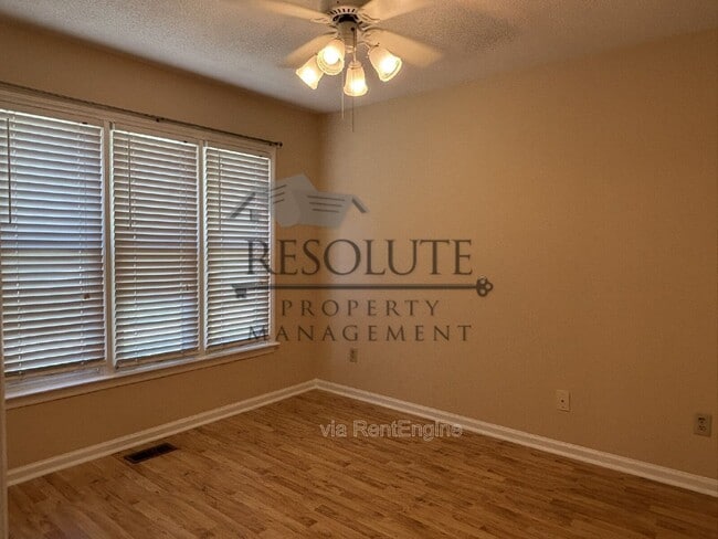 Building Photo - 4632 Timberhurst Dr