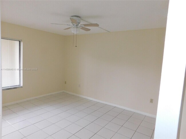 Building Photo - 8005 SW 107th Ave