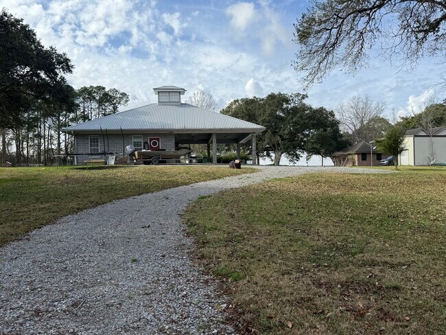 Building Photo - 6916 Danielle Rd