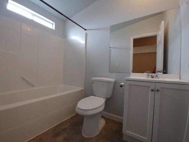 Building Photo - 3 Bd 2 Bath Home with Amazing Views in Marsing