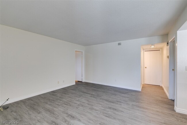 Building Photo - 3790 Shirebrook Dr