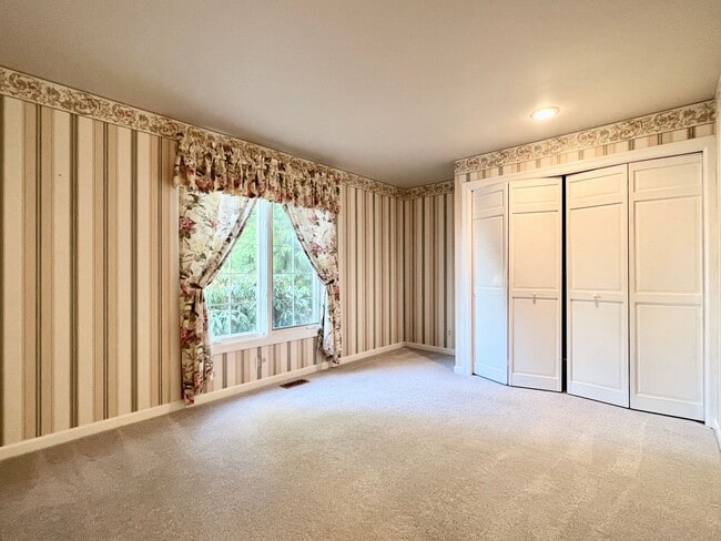 Building Photo - 13906 205th Ave NE