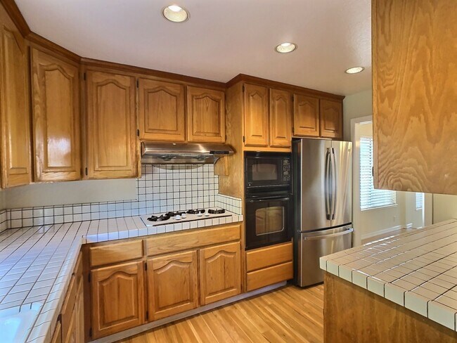 Building Photo - Spacious 4 Bedroom House in Berryessa Area