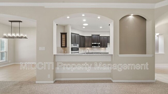 Building Photo - 842 Santa Cruz Ln