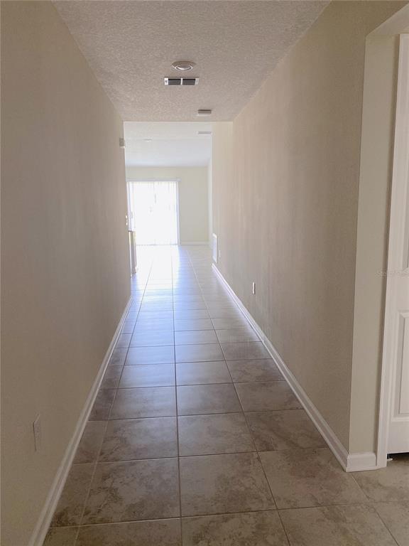 Building Photo - 2062 Live Oak Ridge Rd
