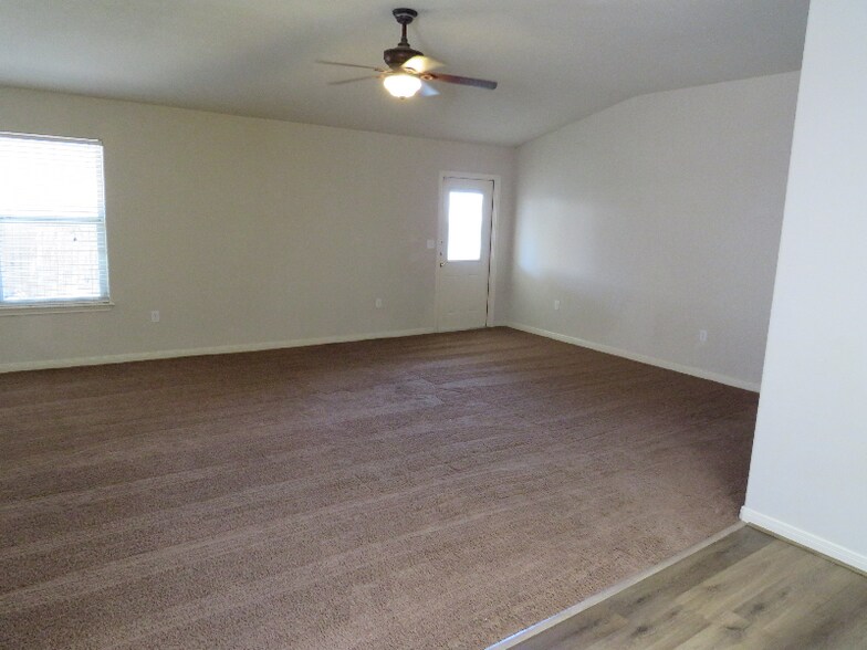 Building Photo - 3918 Southern Grove