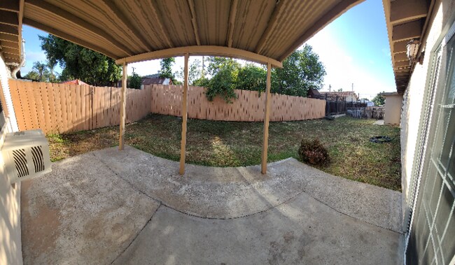 Building Photo - 7750 1/2 Central Ave