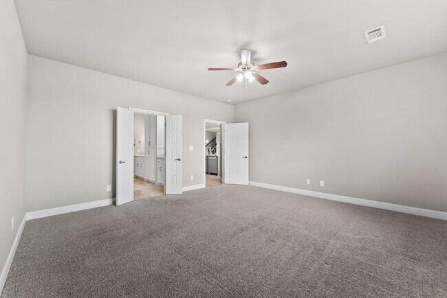 Building Photo - 6020 Sunny Stone Dr