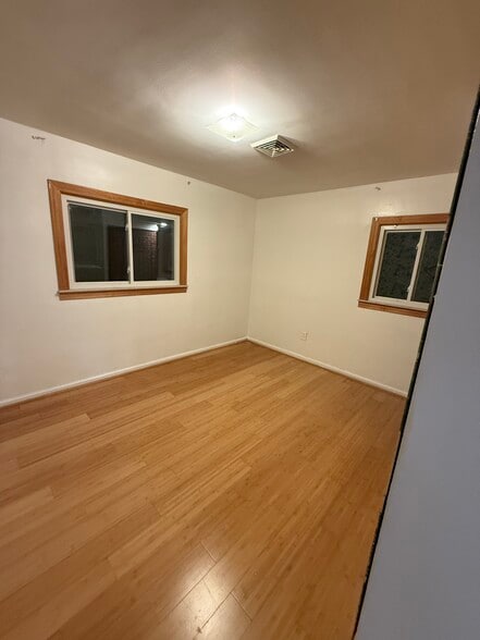 Building Photo - 5654 Burger St